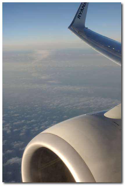 Genom flygplansfönstret